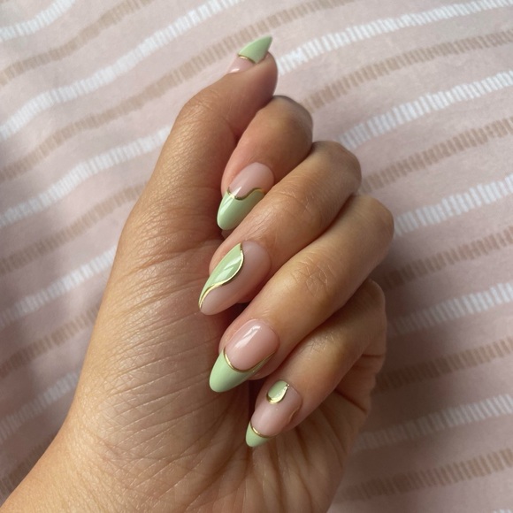 Glamnetic Olive You Press-On Nails - Picture 6 of 6